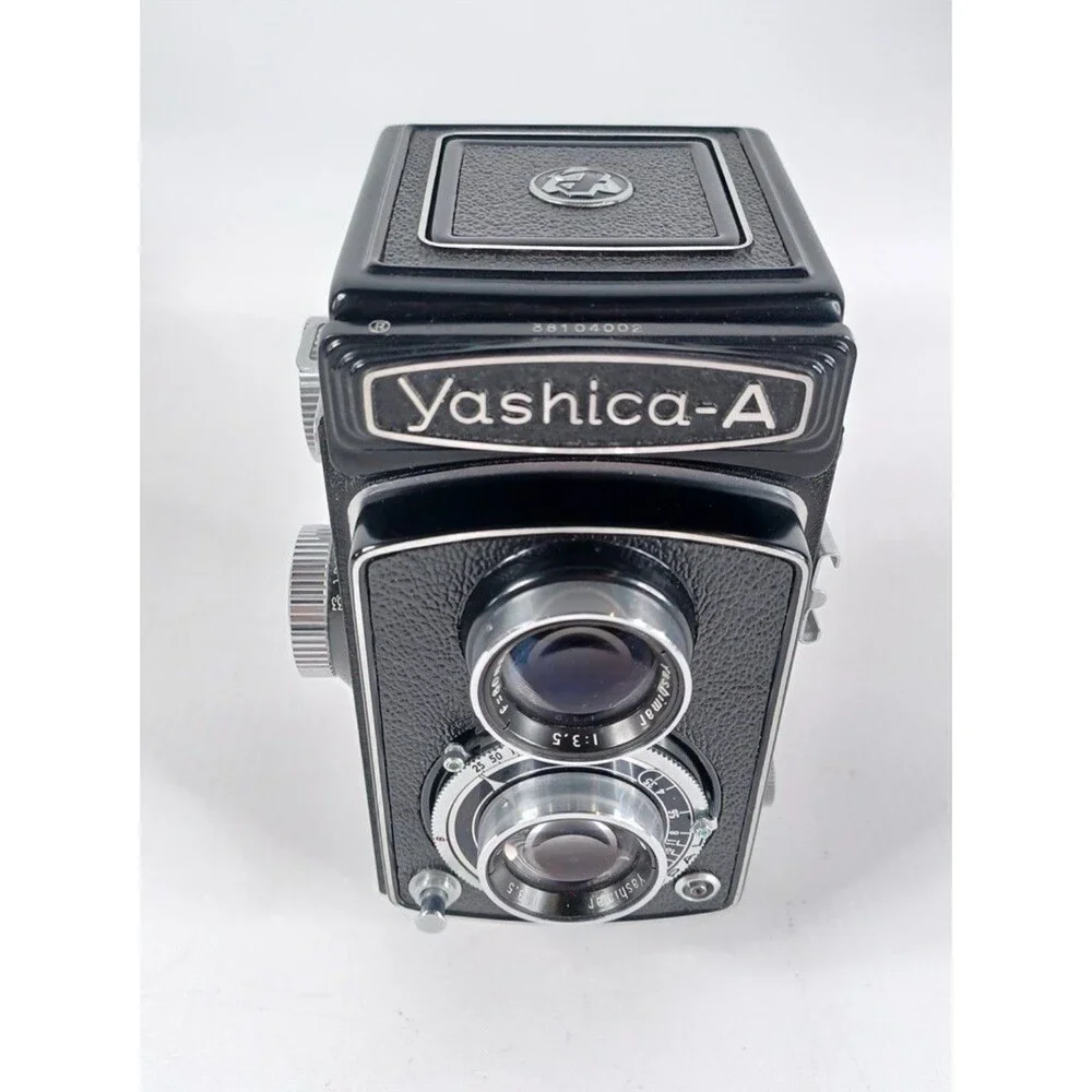 Yashica-A Twin Lens Reflex Medium Format Film Camera w/80mm f3.5 Lens-Nice